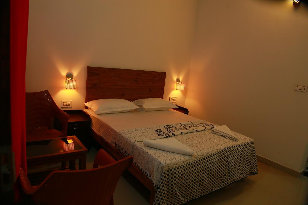 Agape Marari Appartement Mararikulam Buitenkant foto