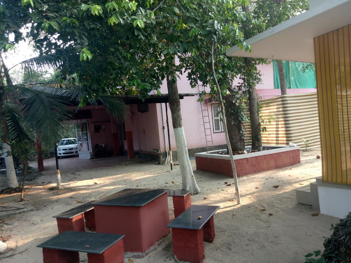 Agape Marari Appartement Mararikulam Buitenkant foto